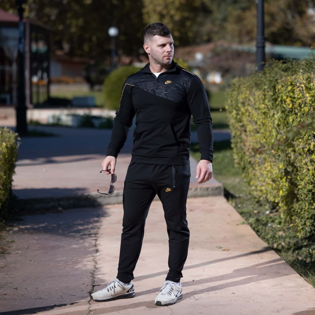 Men's nike black tracksuit best sale