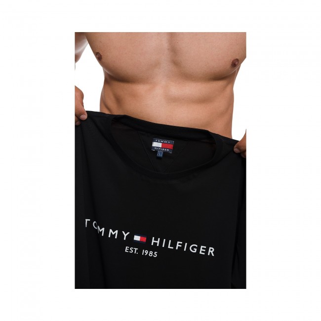 Tommy Hilfiger Black Men's T-Shirt